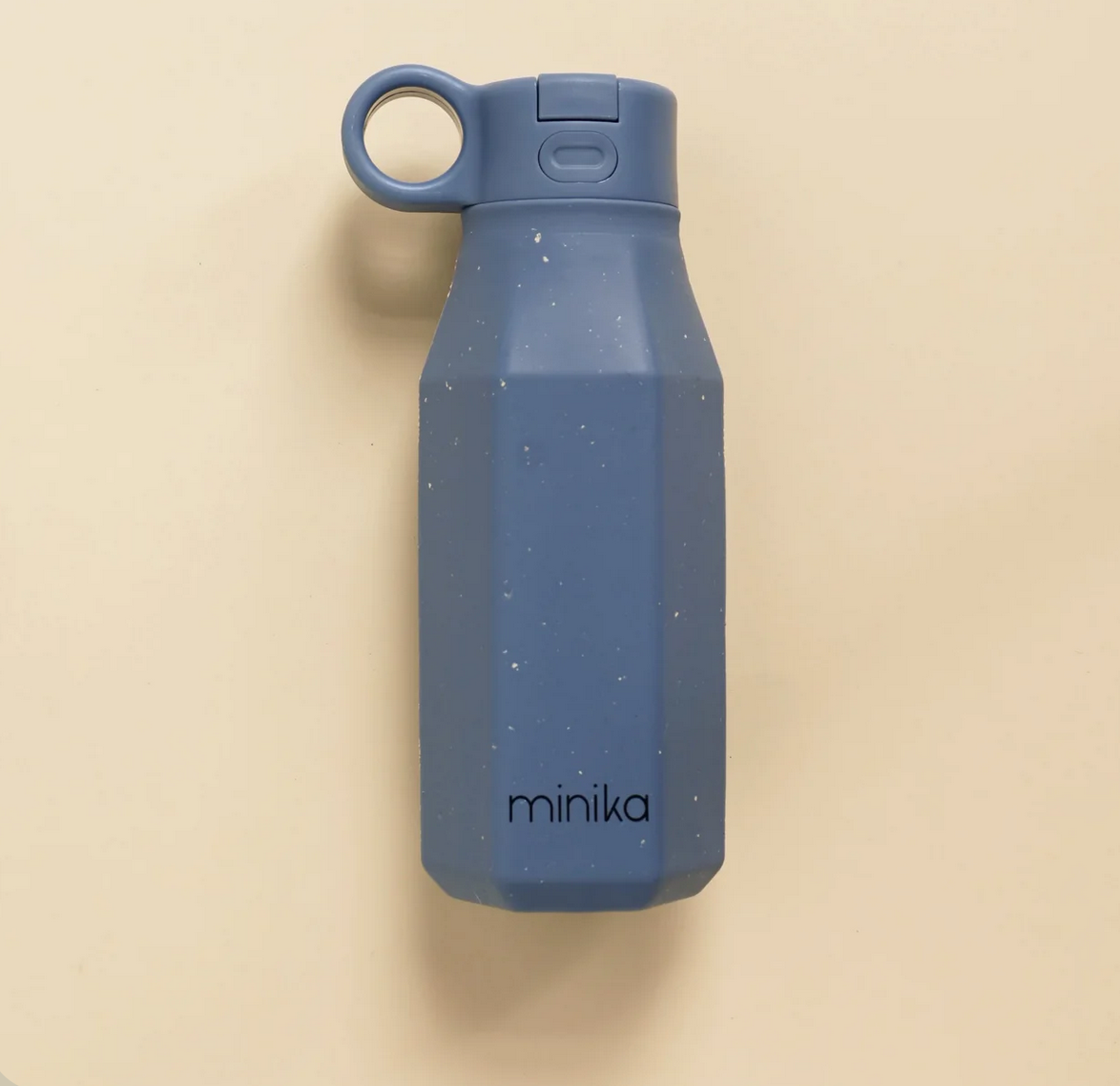 Water bottle  by Minika