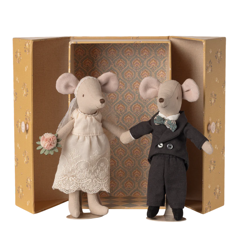 Wedding mice couple in box, Mum and Dad  by Maileg