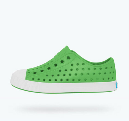 Load image into Gallery viewer, Native Jefferson Shoes Grasshopper Green/ Shell White
